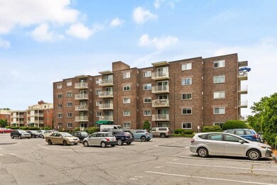 34 Hamilton Rd unit 407, Arlington, MA 02474 - photo 2