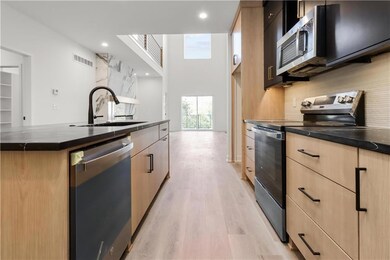 22518 W 93rd St, Lenexa, KS 66227 - photo 6