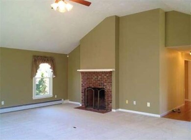 8 Nicholas Dr, Franklin, MA 02038 - photo 6