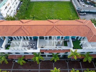 1162 98th St unit 4, Bay Harbor Islands, FL 33154 - photo 5