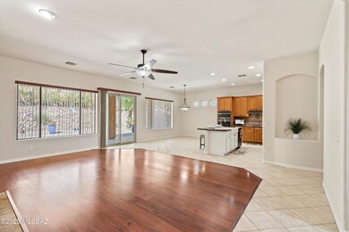 Great Room-Breakfast Bar