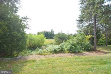 25677 Tremaine Terrace, Chantilly, VA 20152 - photo 2