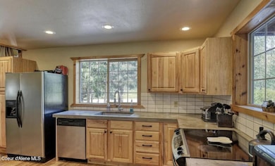 12 Kitchen
