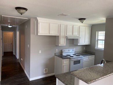 7607 Dyer St, Houston, TX 77088 - photo 3