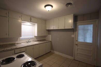 2327 2327 Plume, Tyler, TX 75701 - photo 6