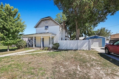 210 N 3rd St, Parma, ID 83660 - photo 2