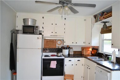 233 Brooklyn Ave, Linden, TN 37096 - photo 5