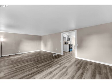 308 NW 40th St, Vancouver, WA 98660 - photo 6