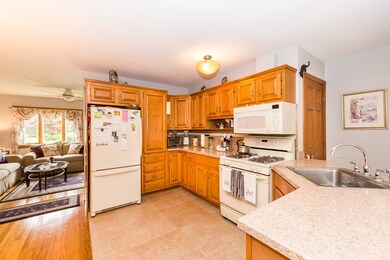 8 Russell Terrace, Newburyport, MA 01950 - photo 5