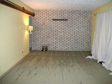 2618 Mohawk Rd, Waukegan, IL 60087 - photo 4