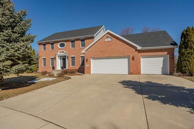 881 Katie Ln, Oregon, WI 53575 - photo 2