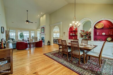4 Dining n Living Room