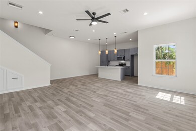 7604 Glass St, Houston, TX 77016 - photo 4