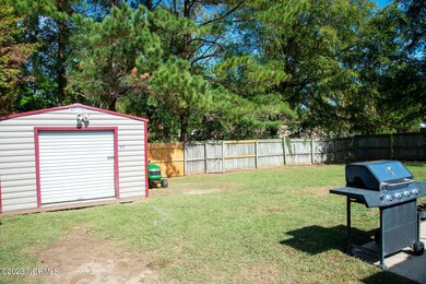 2310 Wedgewood Dr, Winterville, NC 28590 - photo 5