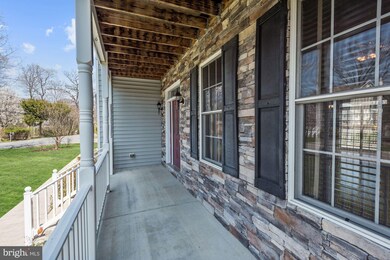 4925 Lerch Dr, Shady Side, MD 20764 - photo 2