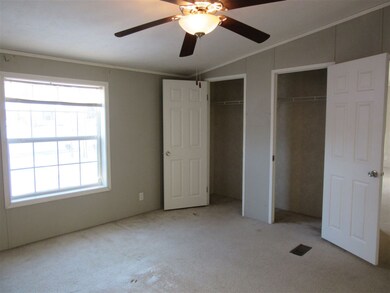 15 S Main St, Seabrook, NH 03874 - photo 4