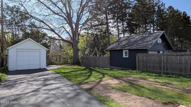 1468 Baker Ave, Schenectady, NY 12309 - photo 4