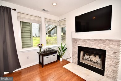 11719 Summerchase Cir unit 1719-C, Reston, VA 20194 - photo 5