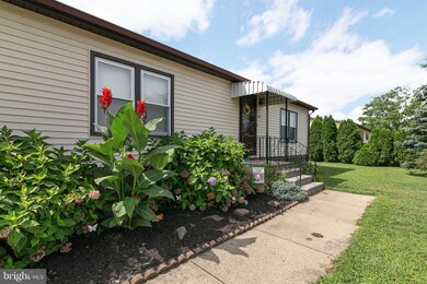 577 Raccoon Ln, Mount Laurel, NJ 08054 - photo 4