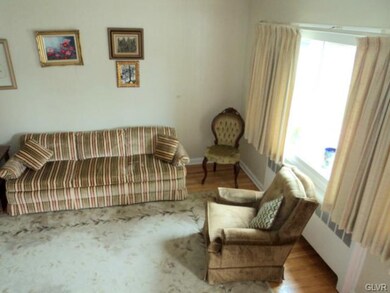 2037 Edgehill Rd, Bethlehem, PA 18017 - photo 4