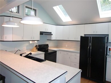 4737 Stearns Ln, Shawnee, KS 66203 - photo 4