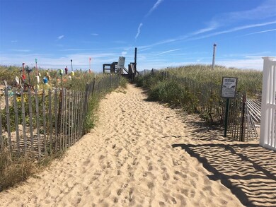 387 N End Blvd, Salisbury, MA 01952 - photo 4