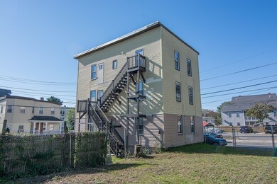 149 Myrtle St, Lawrence, MA 01841 - photo 4