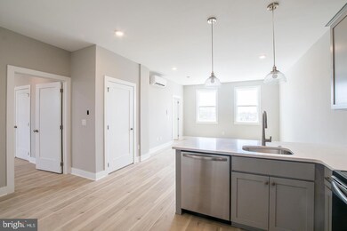 5230 Walnut St unit 2R, Philadelphia, PA 19139 - photo 6