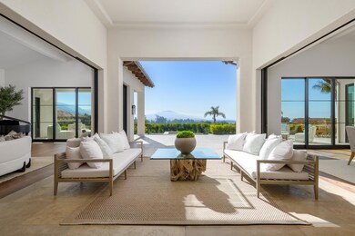 Oceanview Courtyard