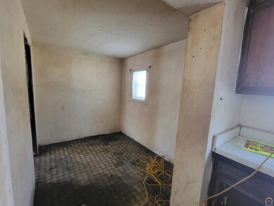 116 SW Terra Dr, Topeka, KS 66609 - photo 7
