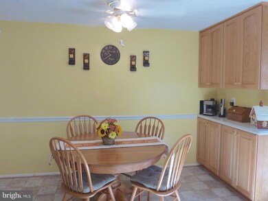 11521 Ivy Bush Ct, Reston, VA 20191 - photo 6