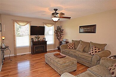 2557 Gold Rush Dr, Lincolnton, NC 28092 - photo 3