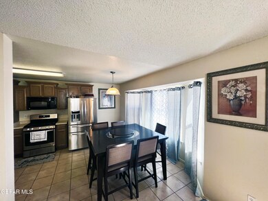 716 Desert Ash Dr, Horizon City, TX 79928 - photo 6