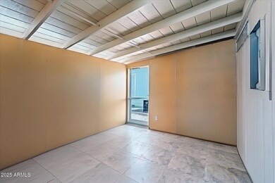 08-006a-patio-storage