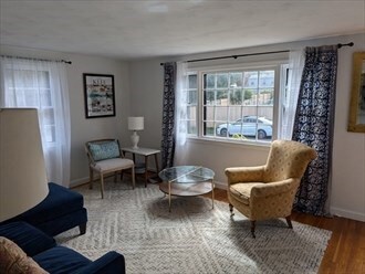 14 Christopher St, Newburyport, MA 01950 - photo 4