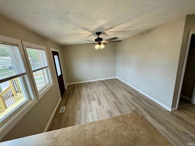 403 E Illinois St, Princeton, IN 47670 - photo 5