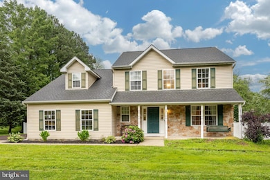 1416 Laurelwood Rd, Pottstown, PA 19465 - photo 2