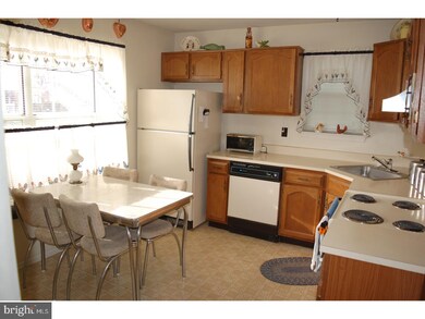 108 Lakebridge Dr, Woodbury, NJ 08096 - photo 4