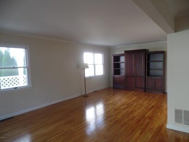 38 Weaver St unit B, Greenwich, CT 06831 - photo 7