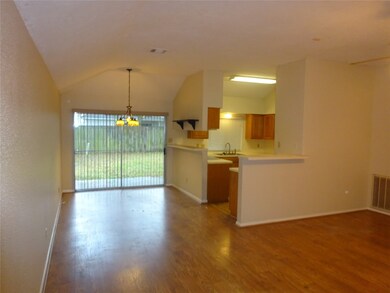 8635 Sunny Ridge Dr, Houston, TX 77095 - photo 5