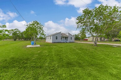 13252 Kanak St, Needville, TX 77461 - photo 3
