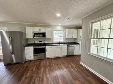 103 Hemlock St, Fitzgerald, GA 31750 - photo 7