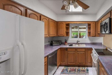 1538 Lawrence Pic- Kitchen