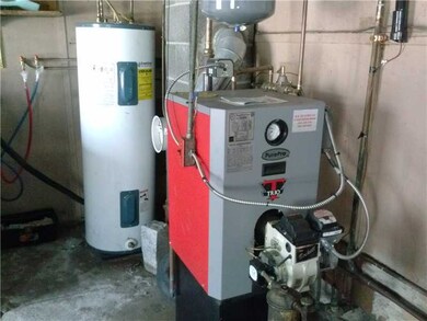 25 Bloom Ct, Middletown, RI 02842 - photo 5