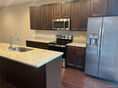 47757 Hillcrest Dr, Northville, MI 48168 - photo 6