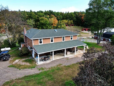 334 Deerfield Rd, Allenstown, NH 03275 - photo 5