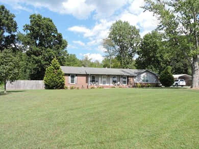 350 Belmar Cir, Manchester, TN 37355 - photo 3