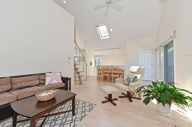 Living room to dining area