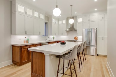 4135 N Kenmore Ave unit 2S, Chicago, IL 60613 - photo 6