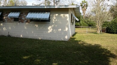 3717 Frye Ave W, Jacksonville, FL 32210 - photo 4